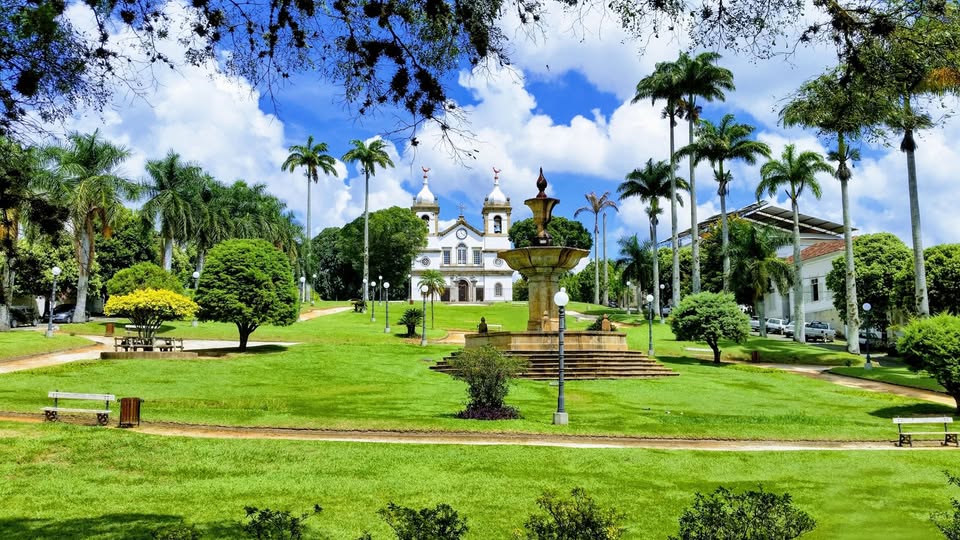 praca Vassouras, RJ: História, Turismo e Cultura no Coração do Vale do Café.